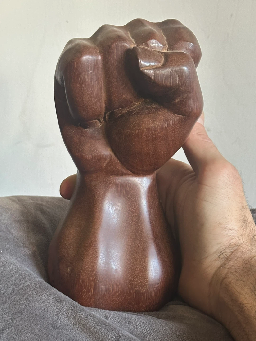Clenched Fist Wood Carving From Cuba 2005 - photo 4