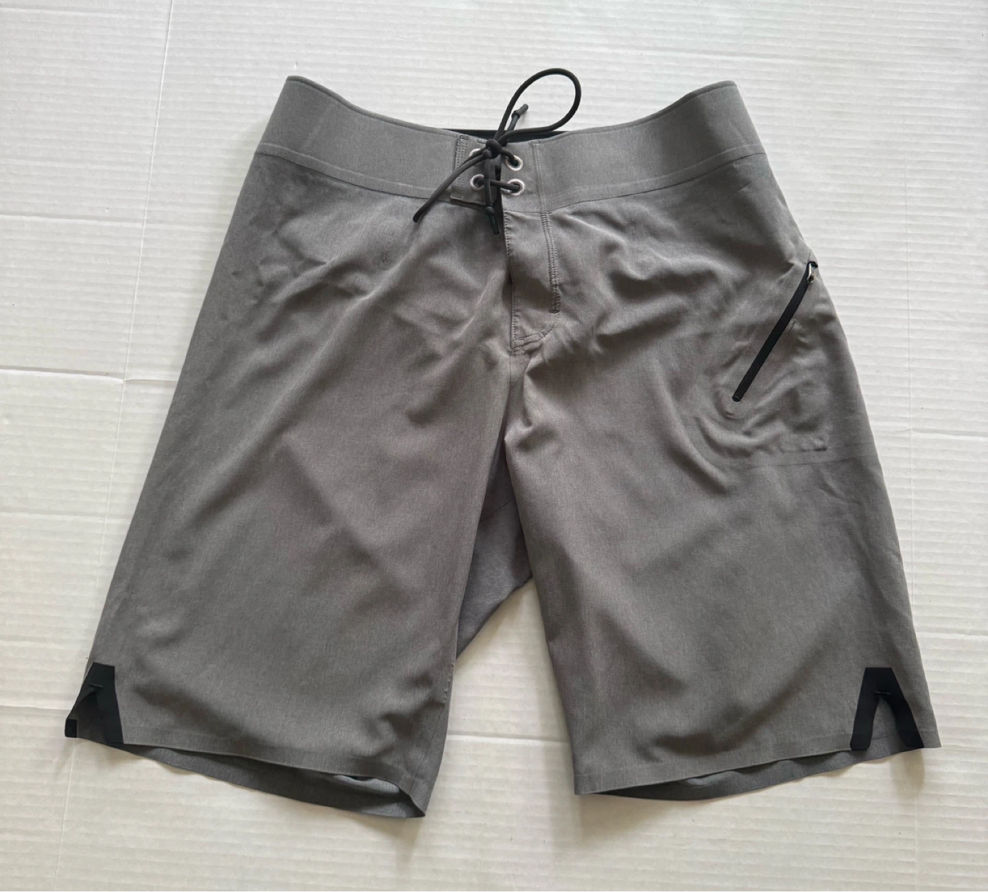 Lululemon Gray Board Shorts Size 32