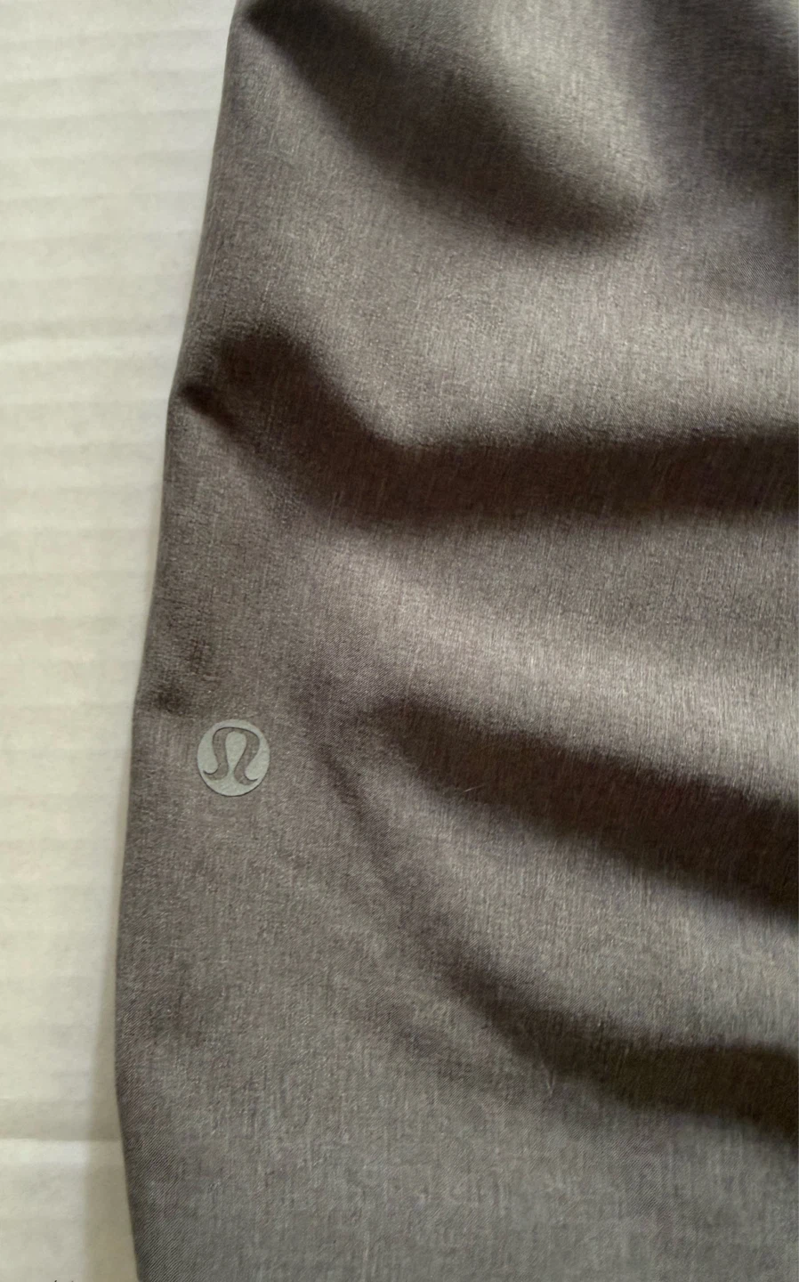 Lululemon Gray Board Shorts Size 32 - photo 2