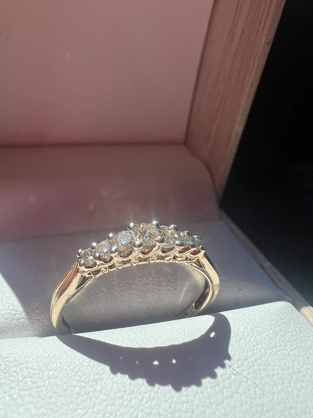 10K Gold Diamond Ring - photo 2