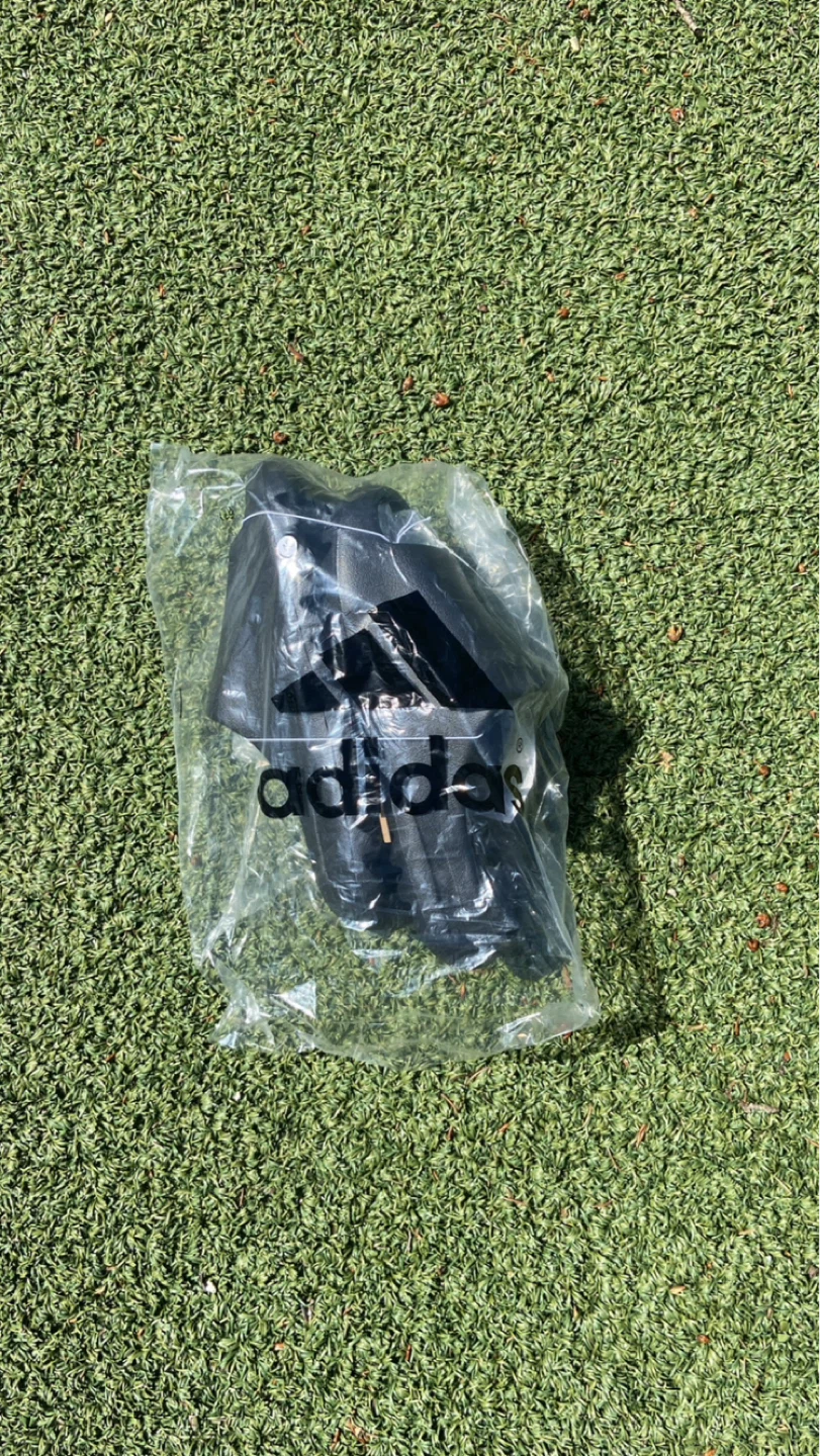 URGENTLY NEED GONE! Size 12 & 10 Adidas Yeezy Slide Black - photo 5