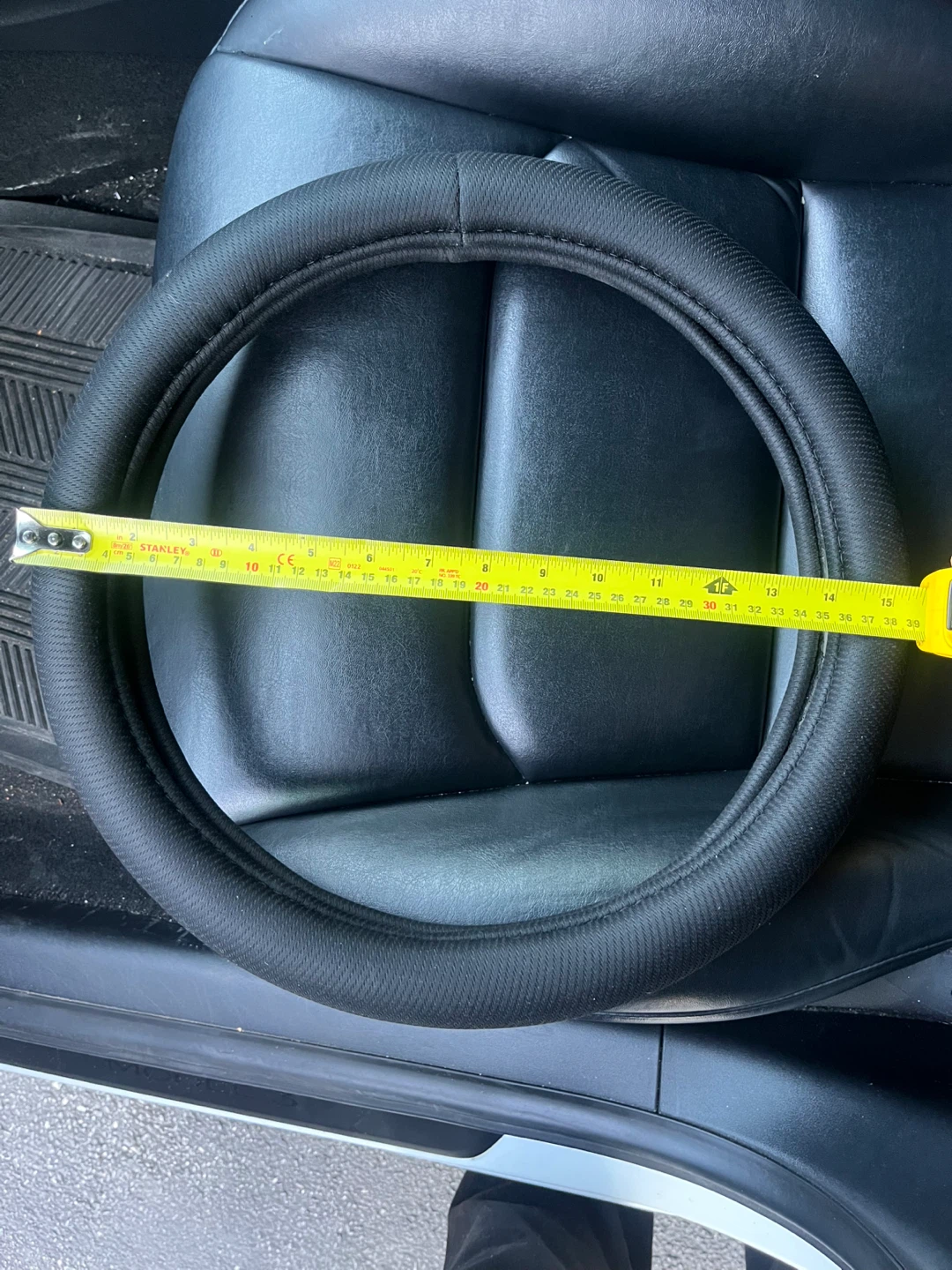 Black Steering Wheel Cover - photo 2