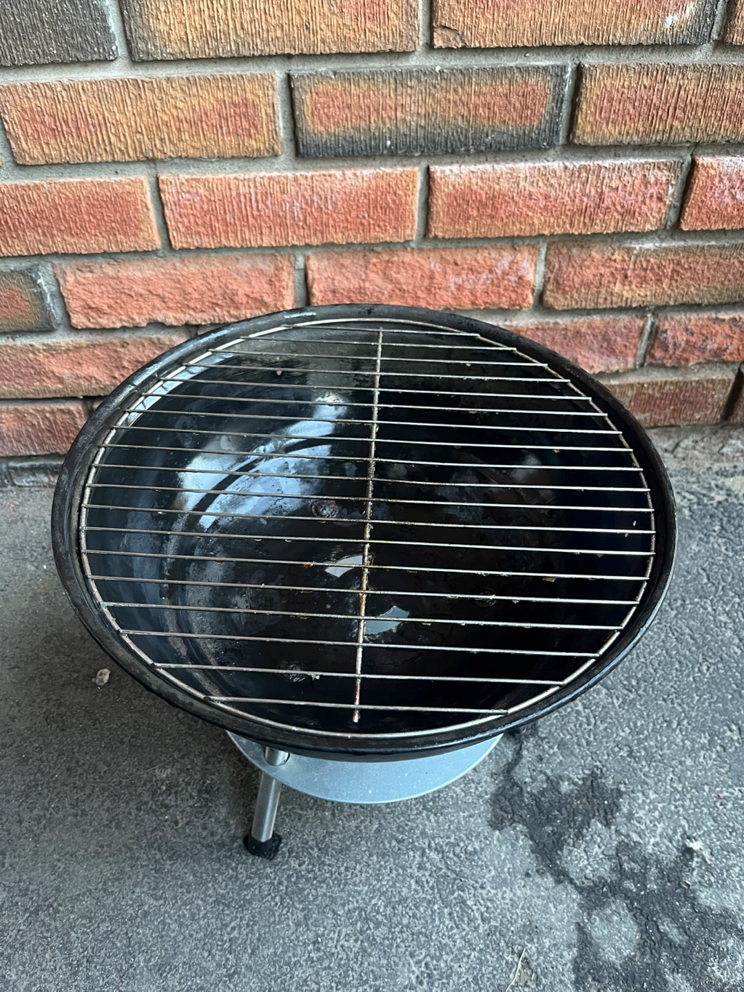 Red Portable Charcoal Grill - photo 2