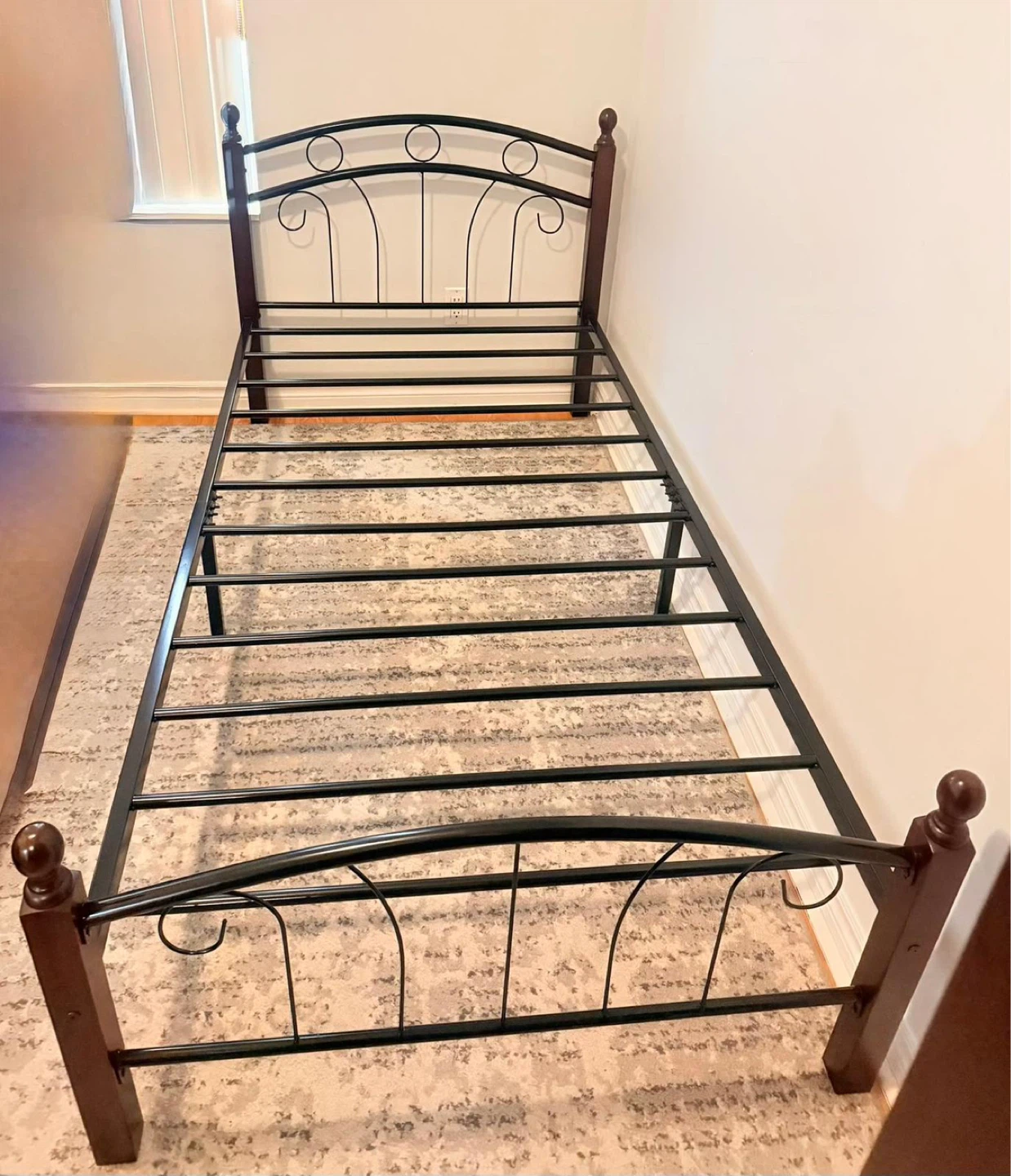 Kids Twin Bed Excellent Condition