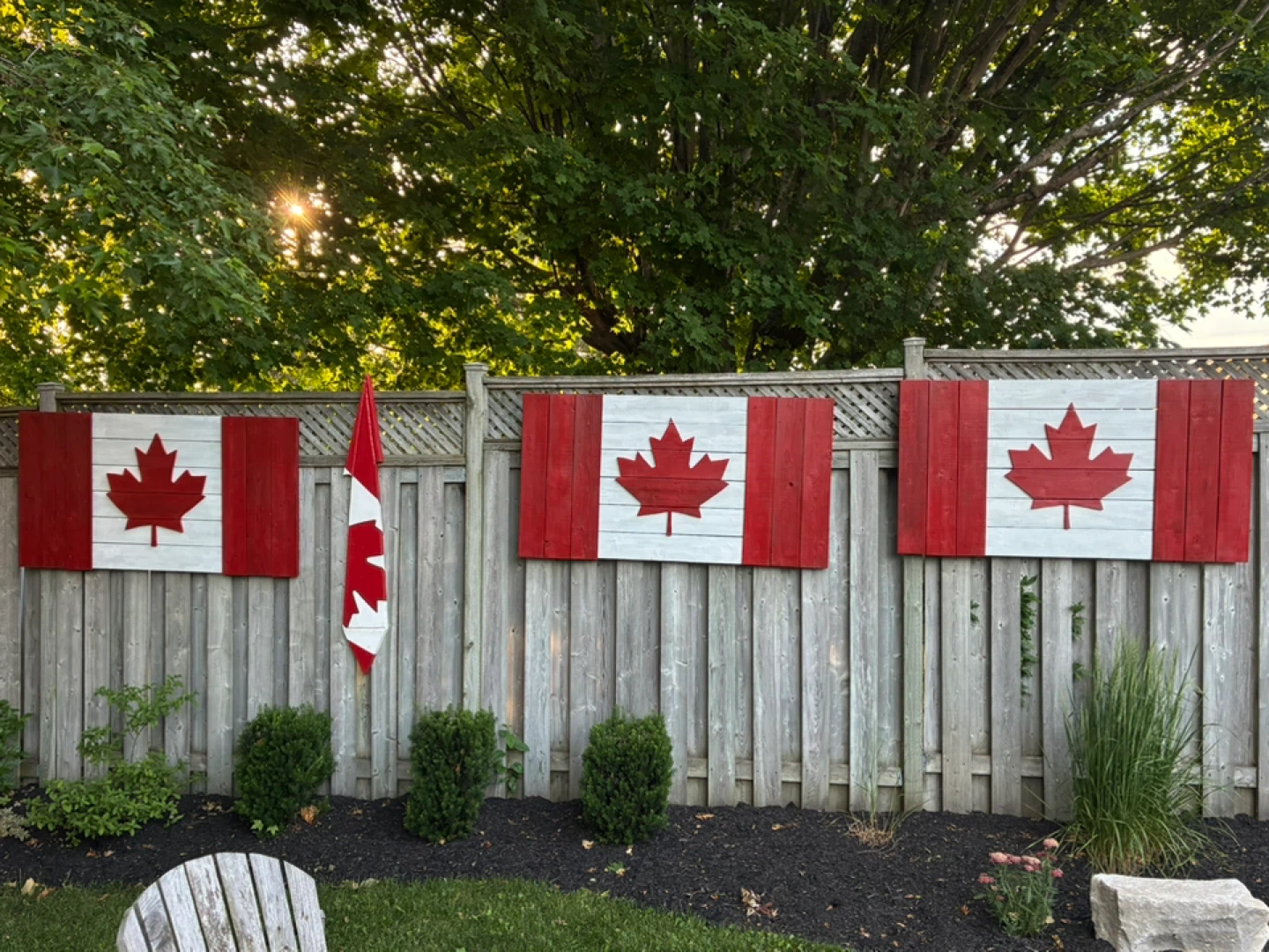 Canadian Flag Wooden Decor Set - photo 2