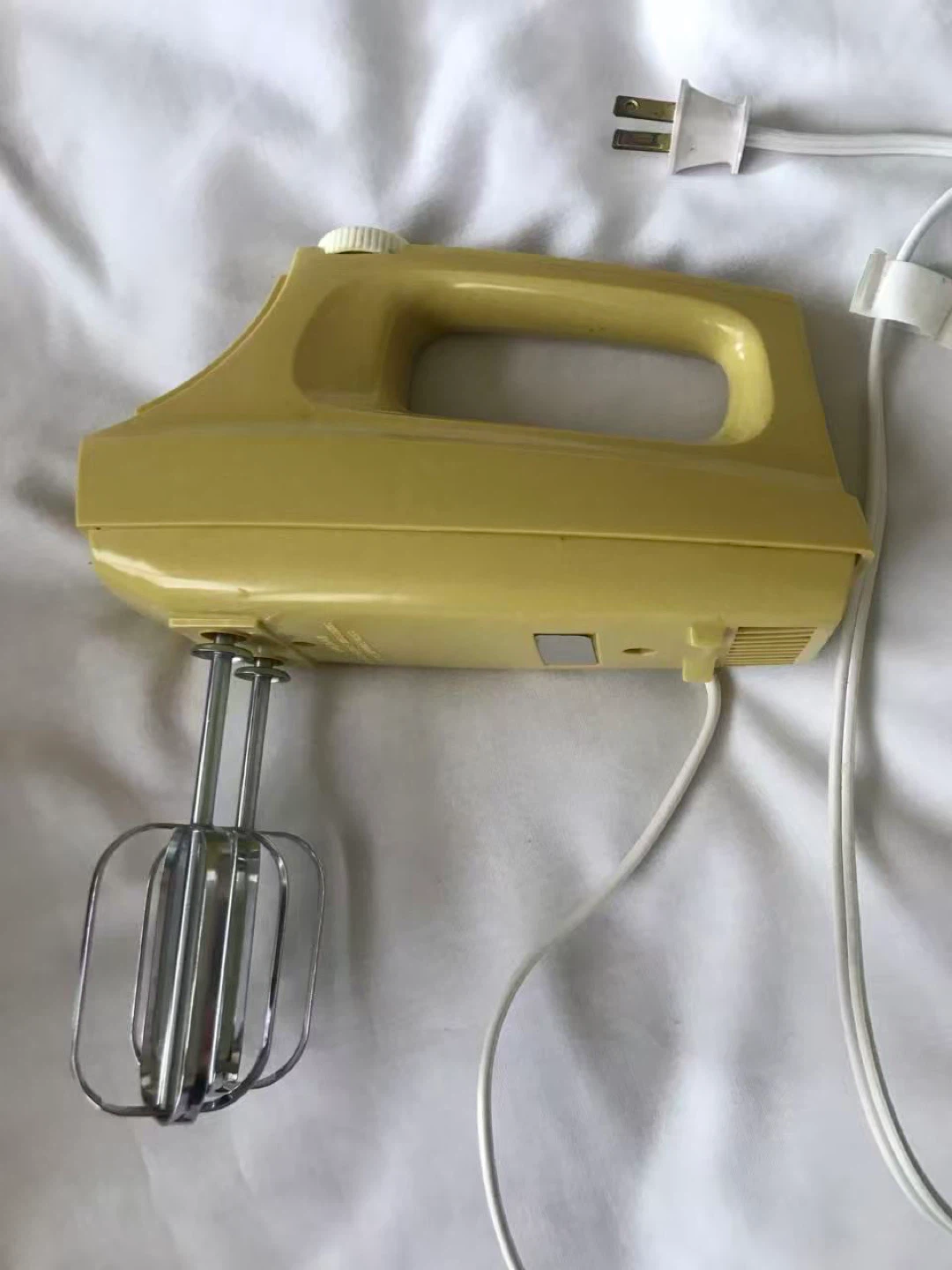 Waring Hand Mixer - Yellow