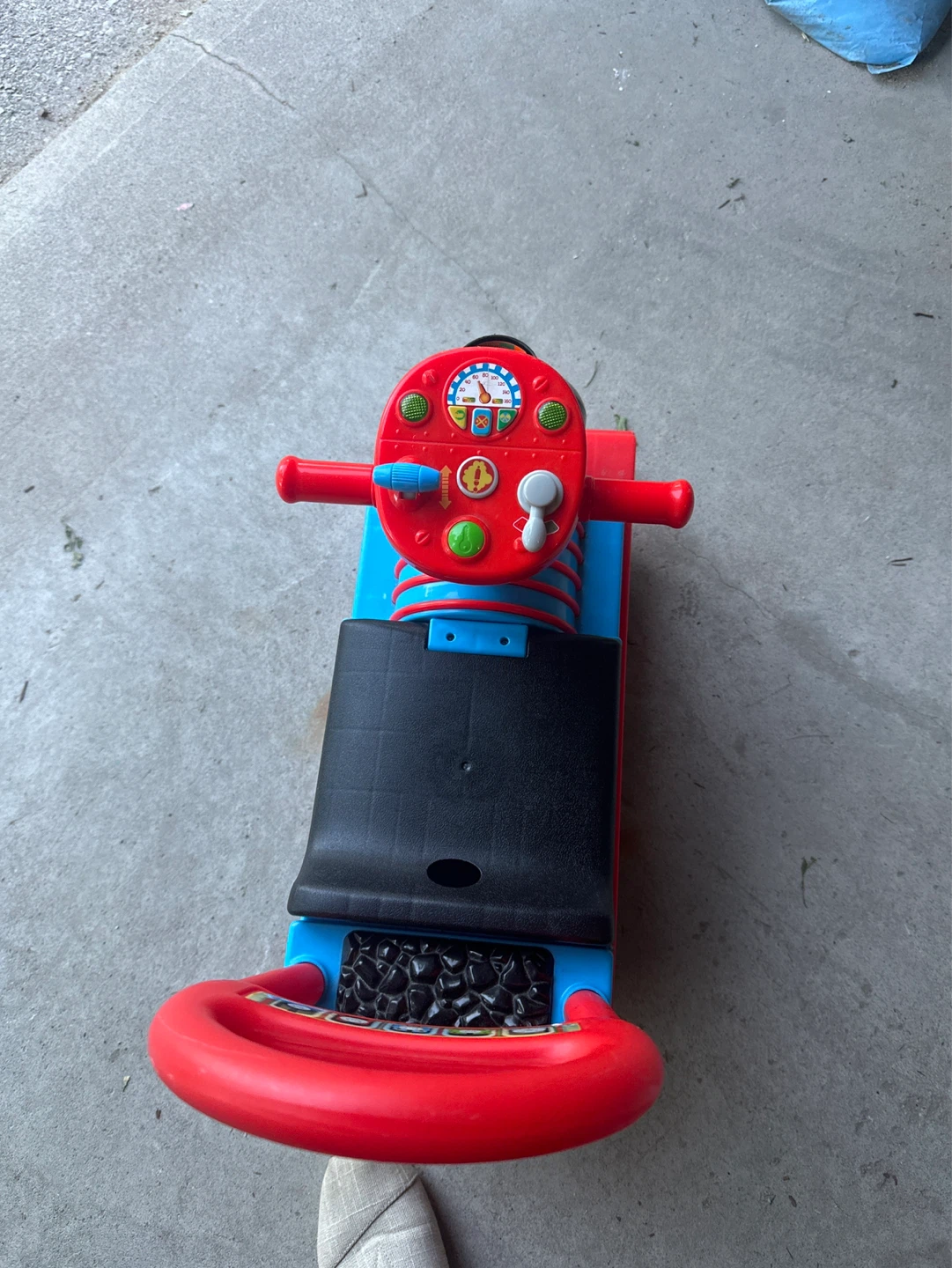 Thomas the Train Ride-On Push Car - photo 2