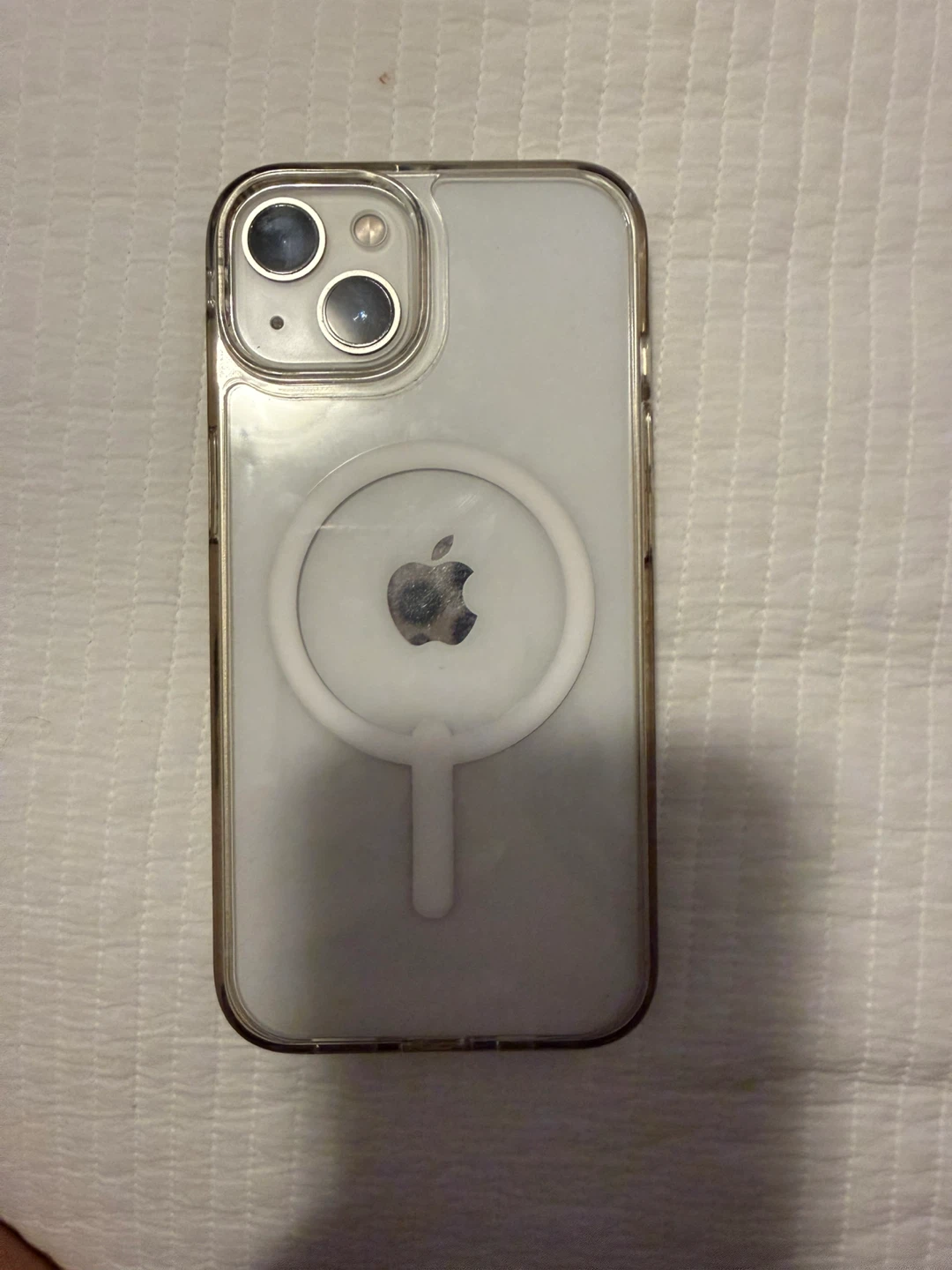 Iphone 13 in white 128 GB