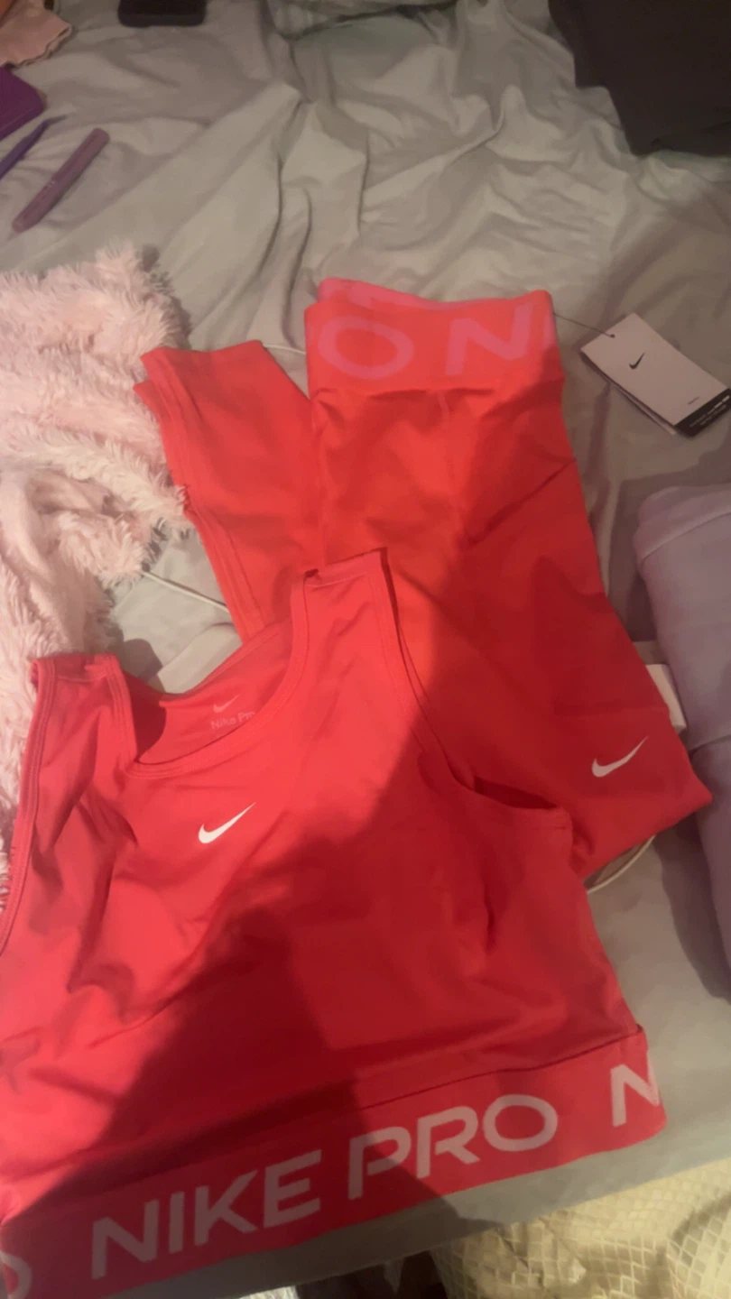 Nike Pro Coral tank top Bra and Leggings Set