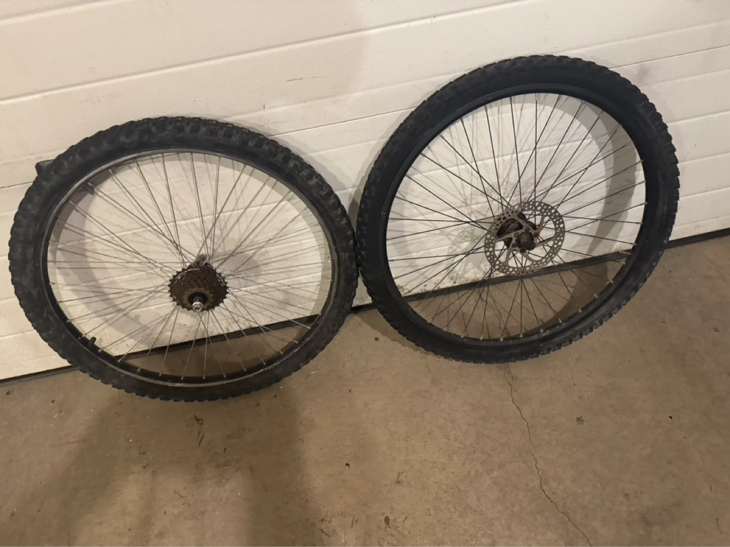 Mountain Bike Wheels and Tires
