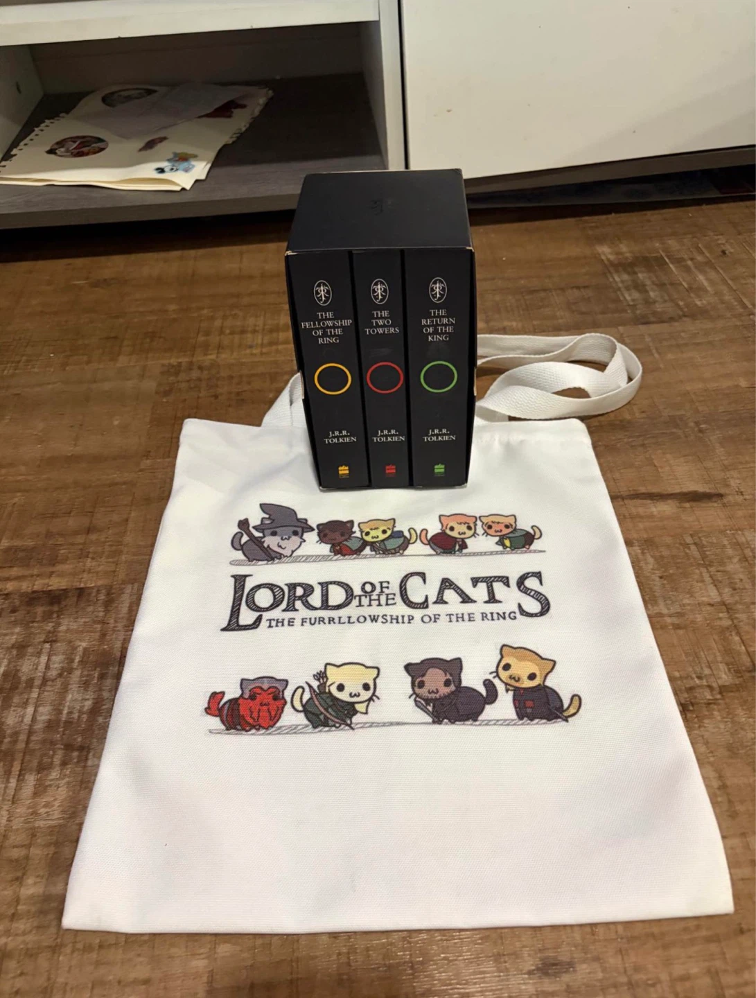 Lord of the rings book set + tote bag