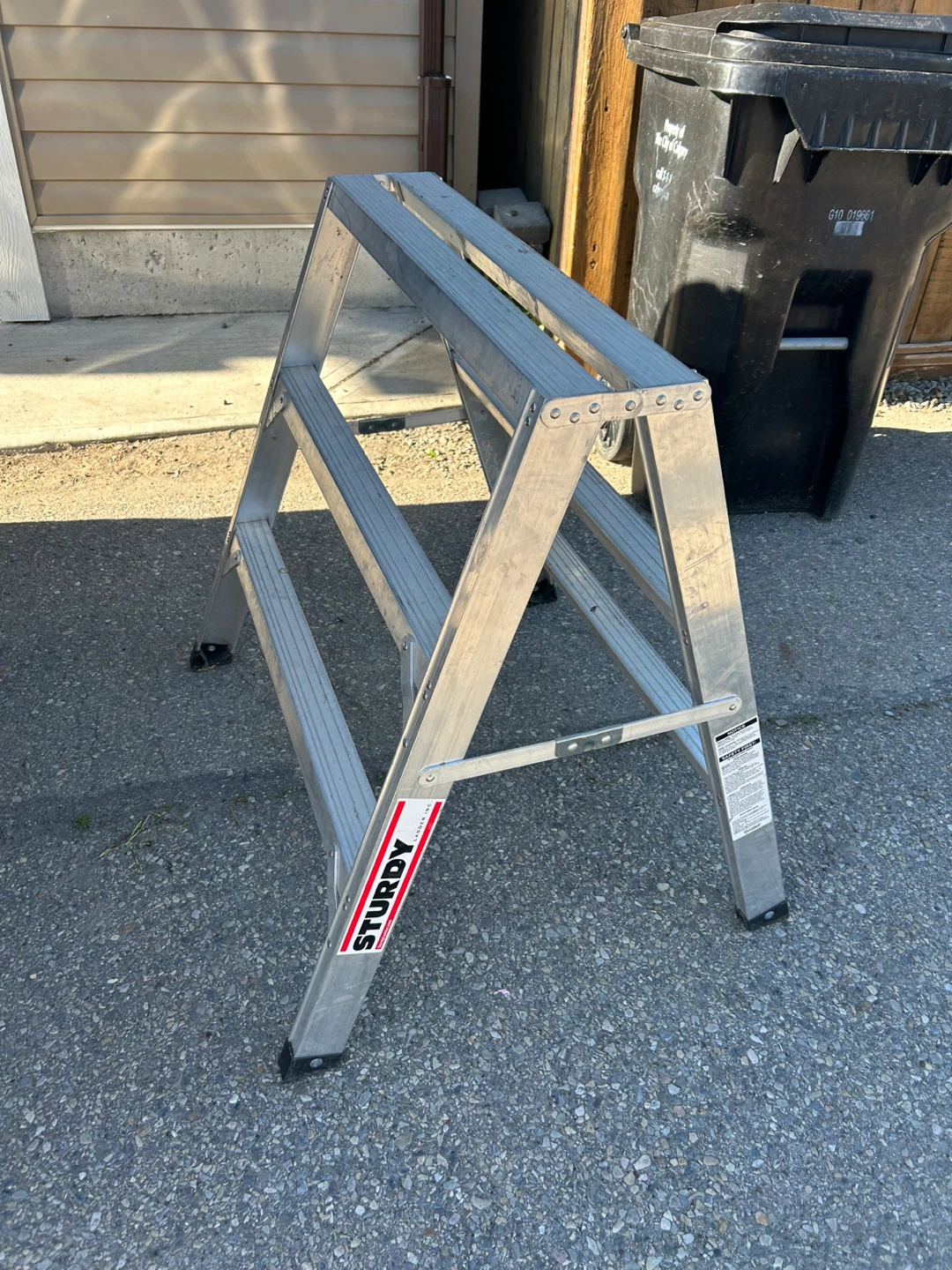 Sturdy 3’ Aluminum Sawhorse