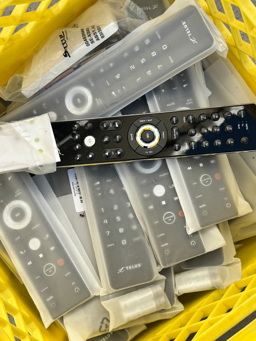 Telus Remote Controls - Universal remote