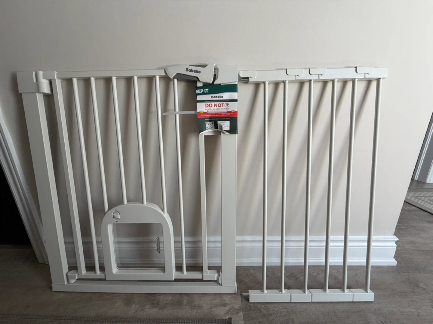 Babelio Pet Gate with Cat Door and baby door