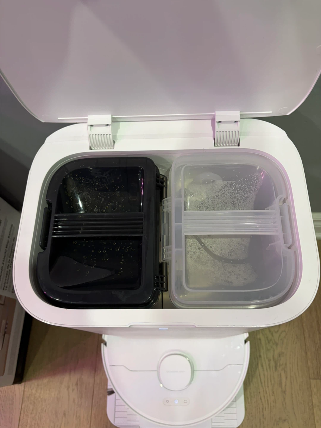 Dreame E30 Ultra Robot Vacuum & Mop – Like New - photo 5