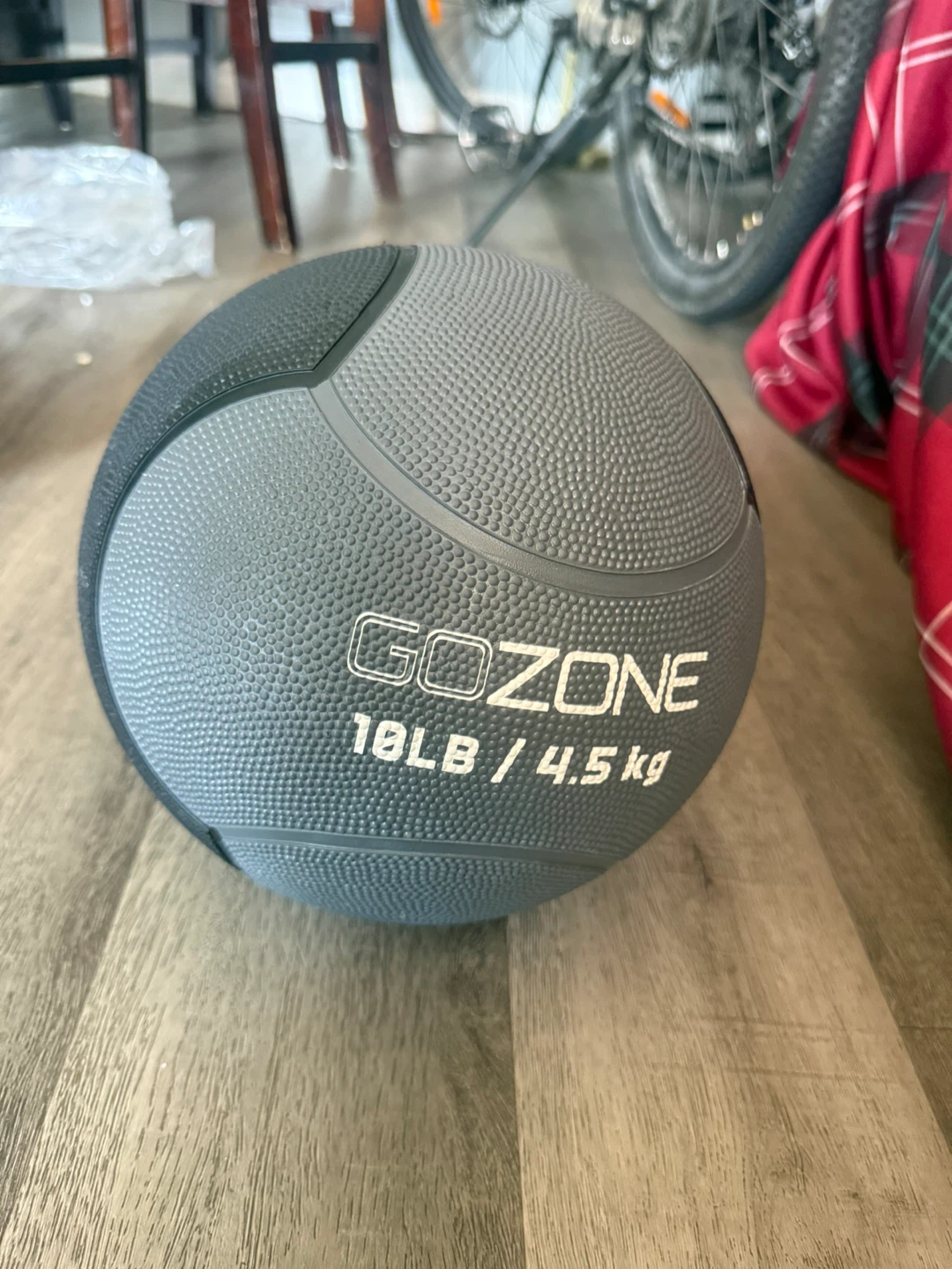 10 lb Medicine Ball – Unopened