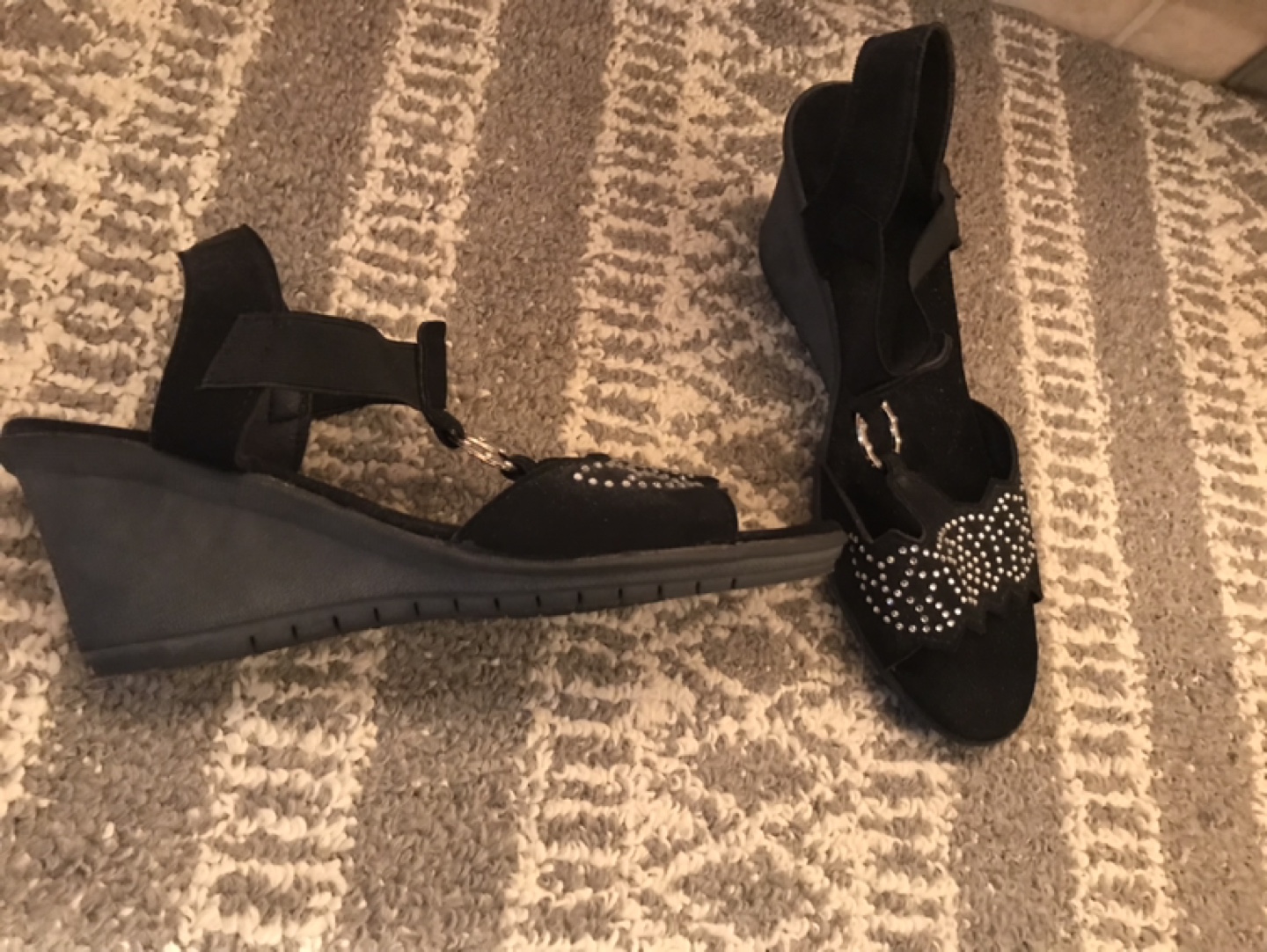 Black Wedge Sandals with Rhinestones - photo 2