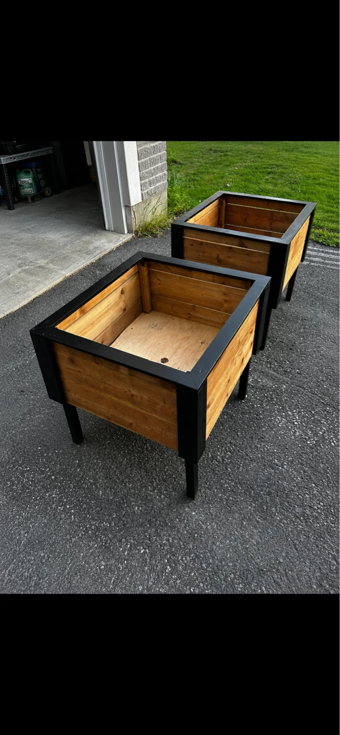 Wooden Raised Garden Planter Box with Black Trim - photo 2