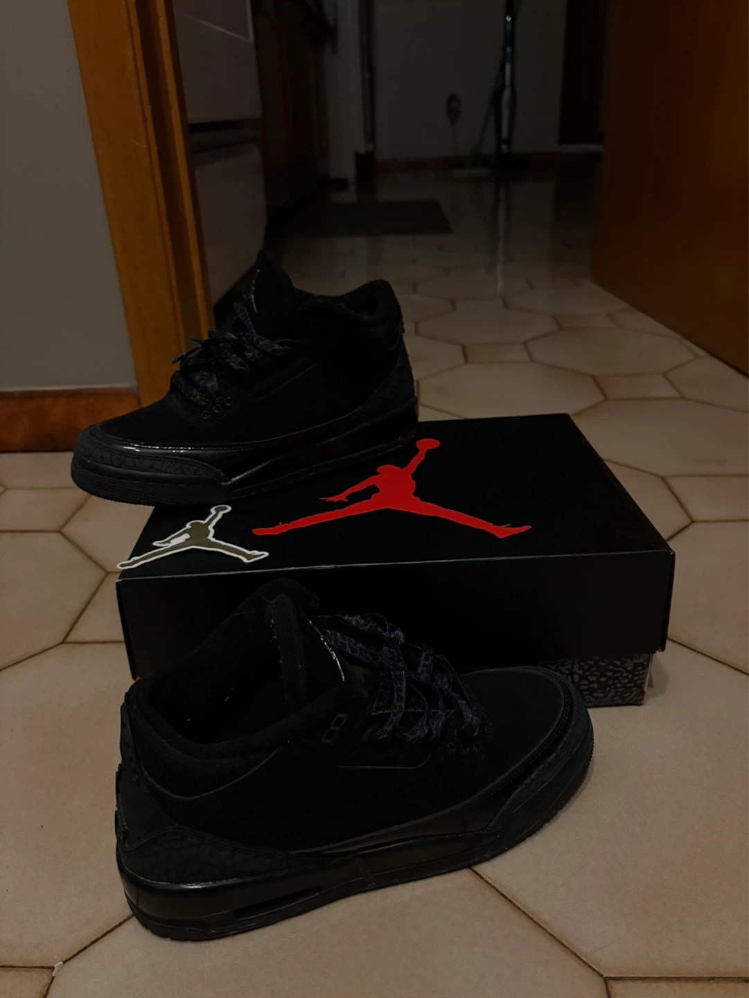 Air Jordan 3 Retro (GS) Black Cat Size 6Y