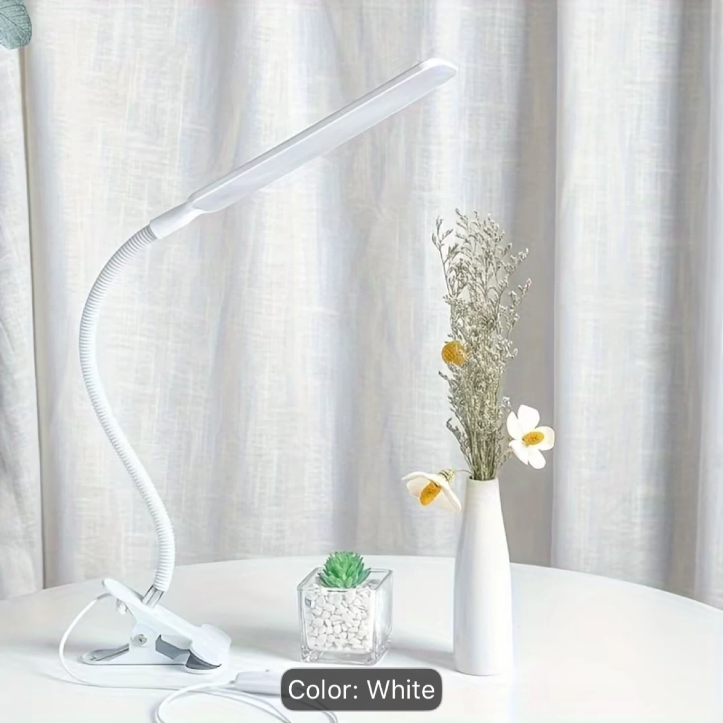 White Clip-on LED Lamp