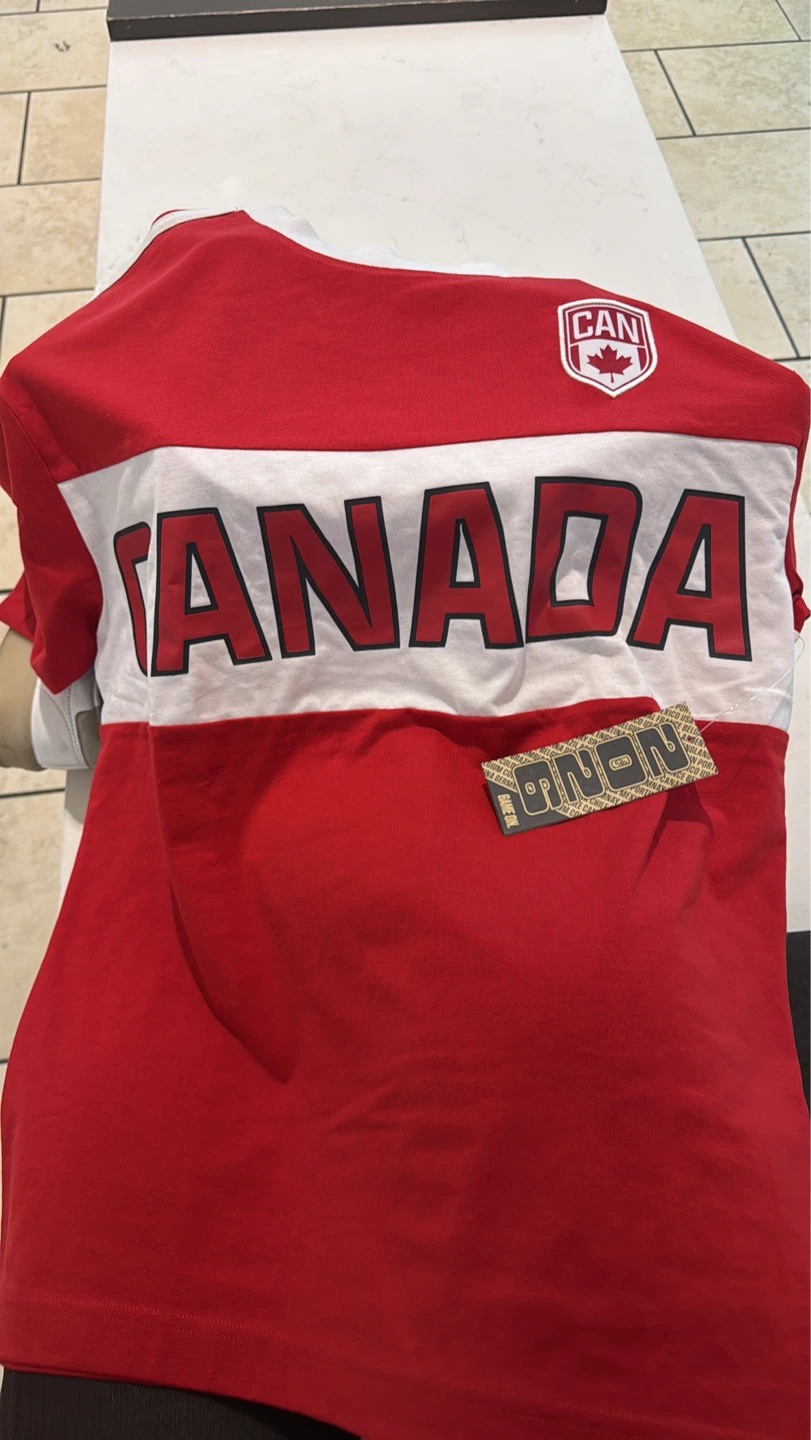 Canada Men T-Shirt - UNISEX - Size S-M