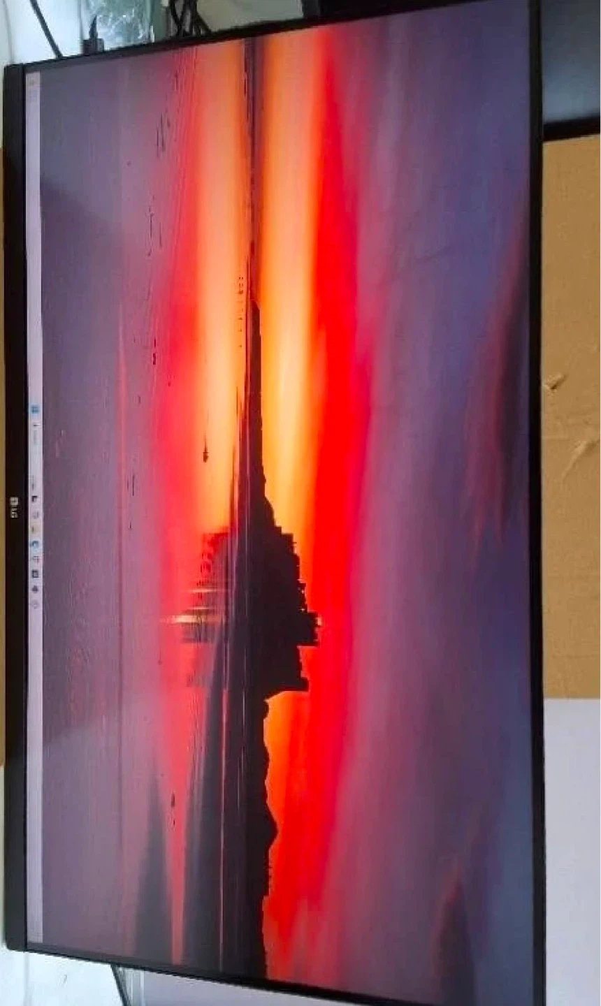 LG UltraFine Display UHD 4K Monitor - photo 4