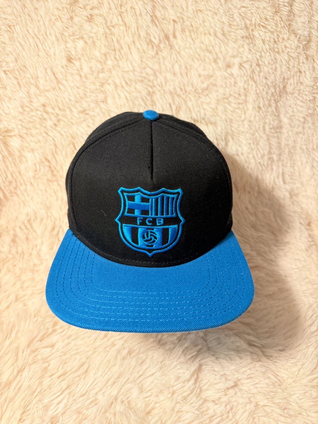 Official Licensed FC Barcelona (FCB) Two-Tone Snapback Cap 🟦