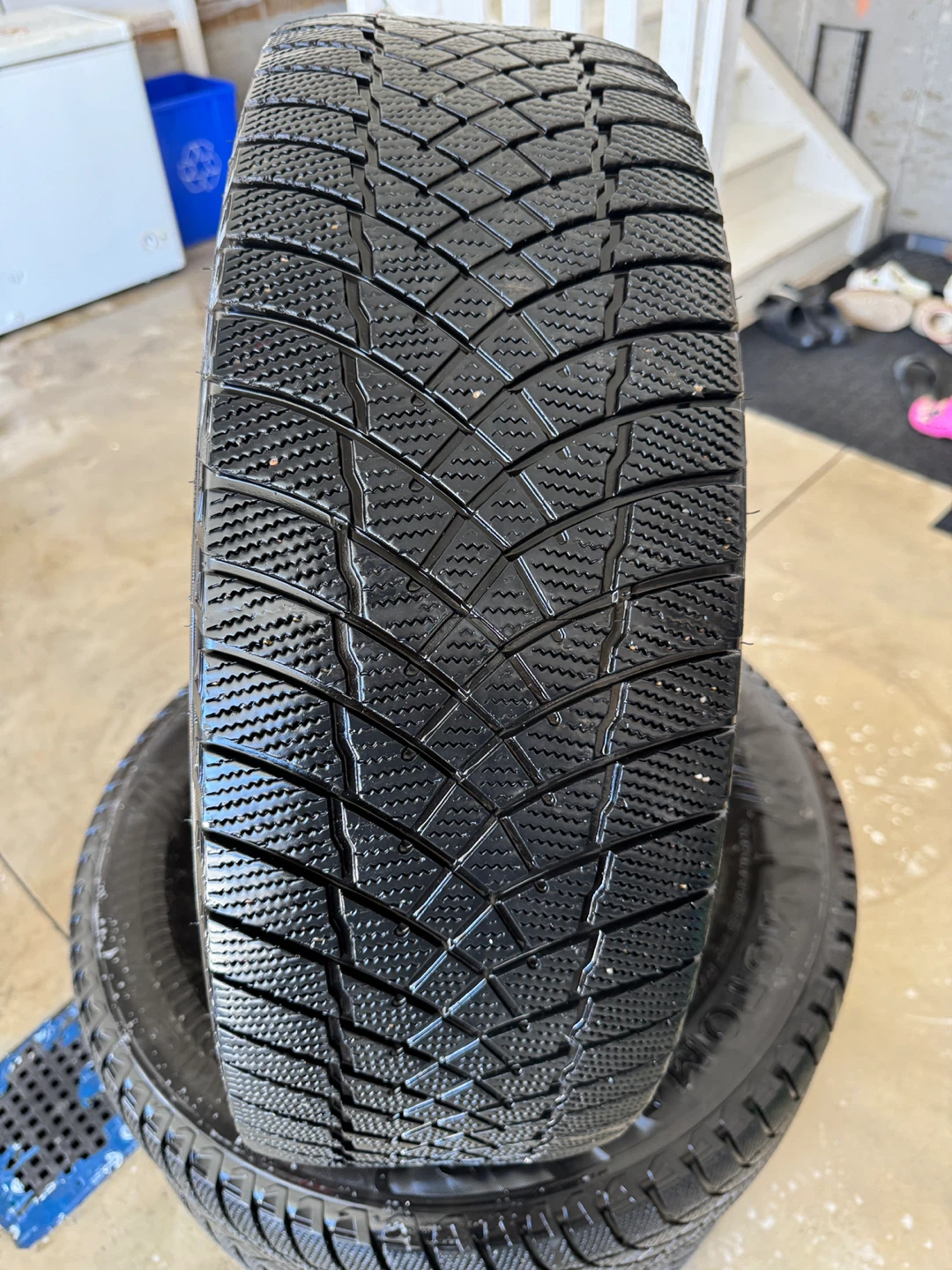 235/65r17 motormaster (dot 1523) set of four tires - photo 3