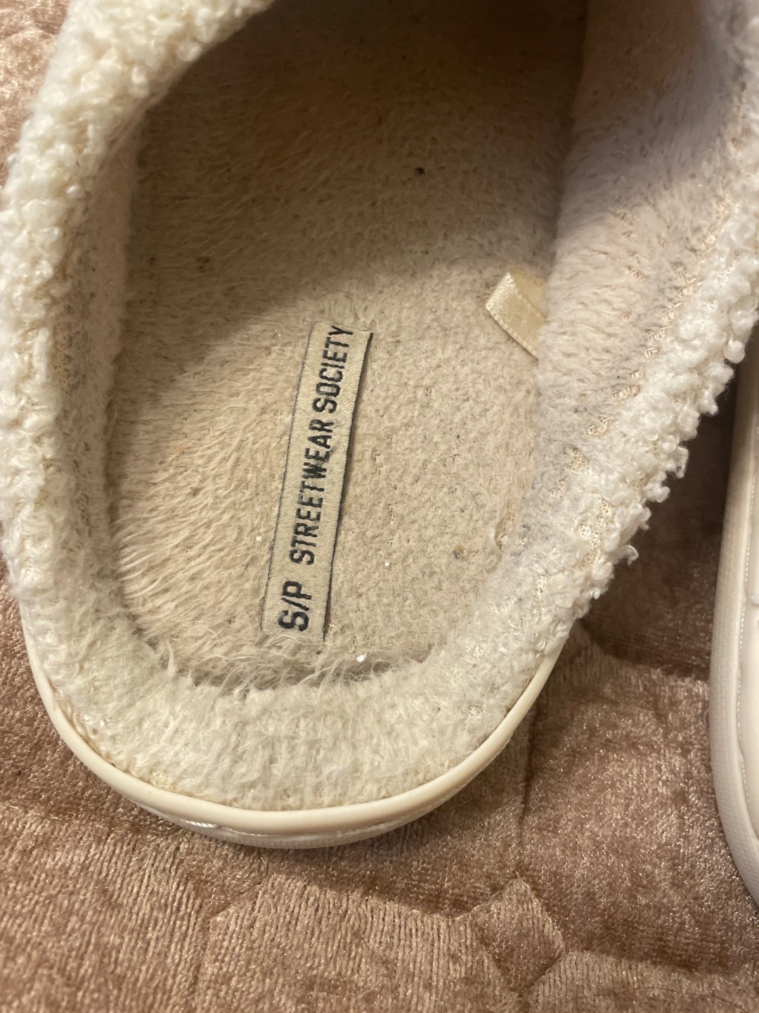 S/P Streetwear Society Fuzzy Slippers with Pink Bows - photo 2