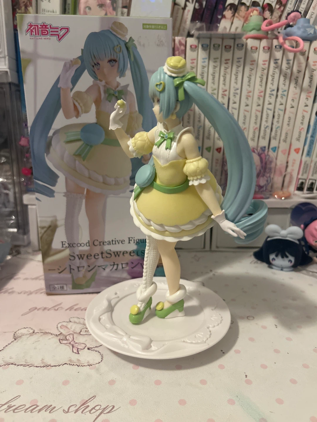 Hatsune Miku Exceed Creative Figure SweetSweets Citron Macaron V - photo 2