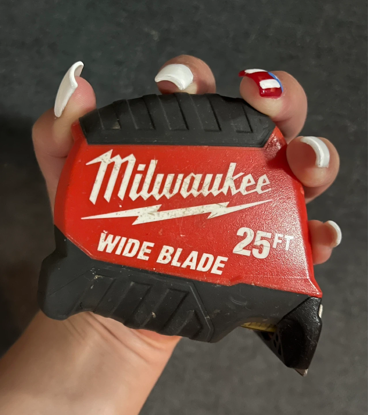 Milwaukee Wide Blade 25ft Tape Measure