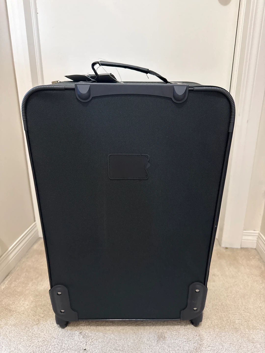 Jetstream 4-Piece Luggage Set - photo 3