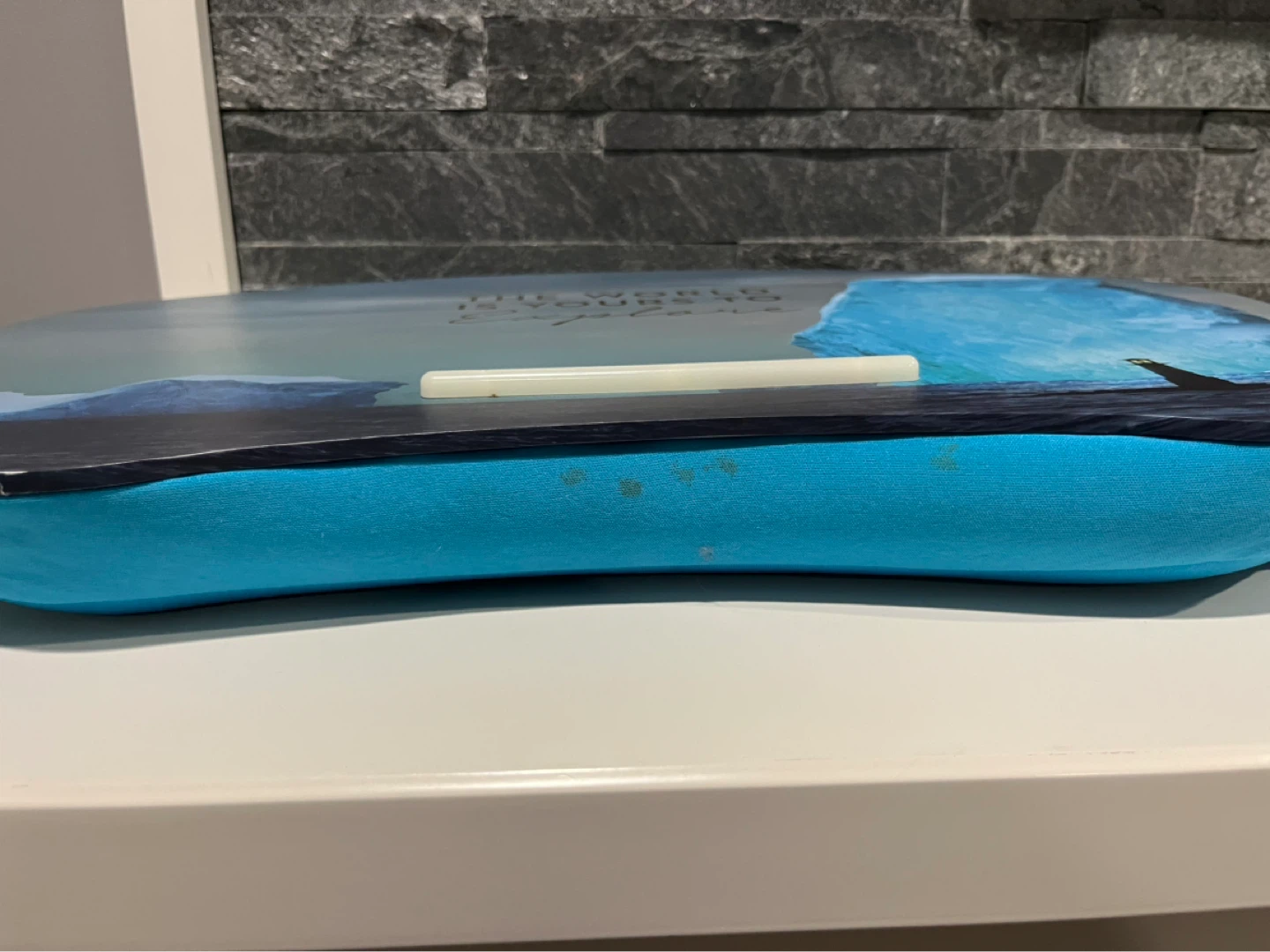 Lap Desk with "The World Is Yours To Explore" Design - photo 4
