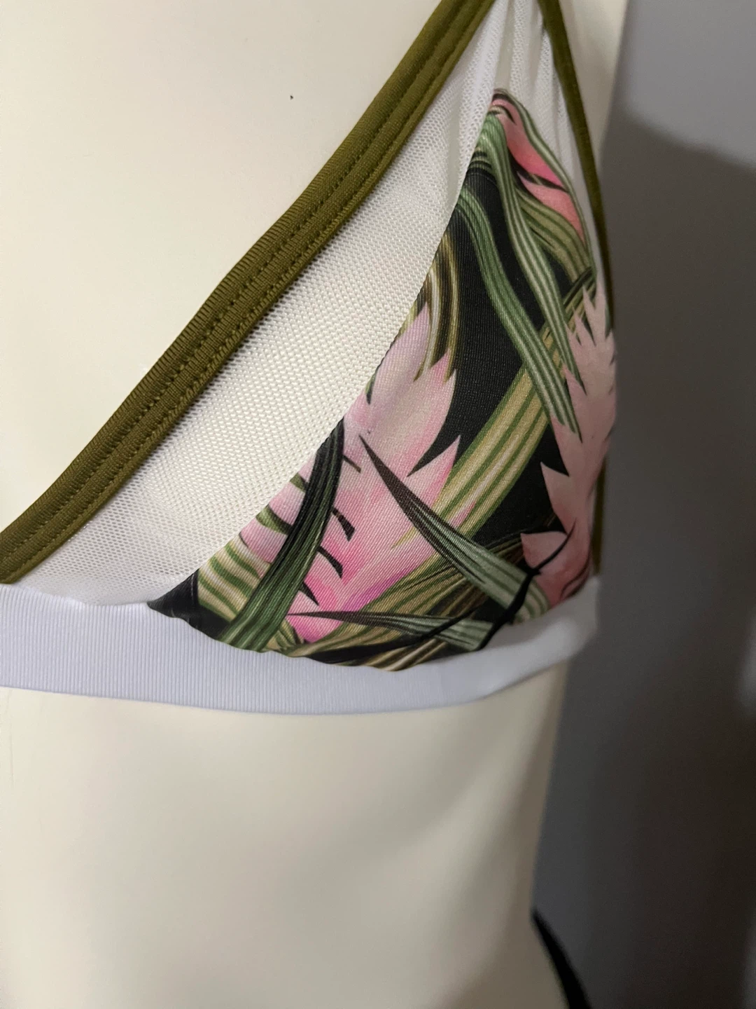 Tropical Print Mesh Bikini top small size - photo 3