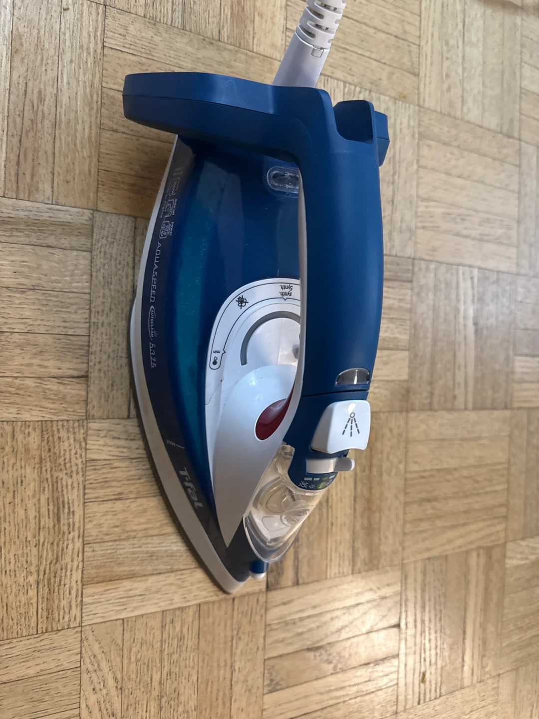 AquaSpeed Steam Iron