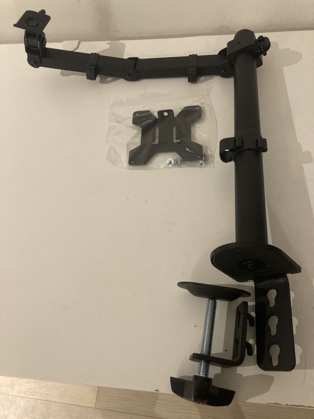 Monitor arm (fits 12-32” monitors) - photo 5