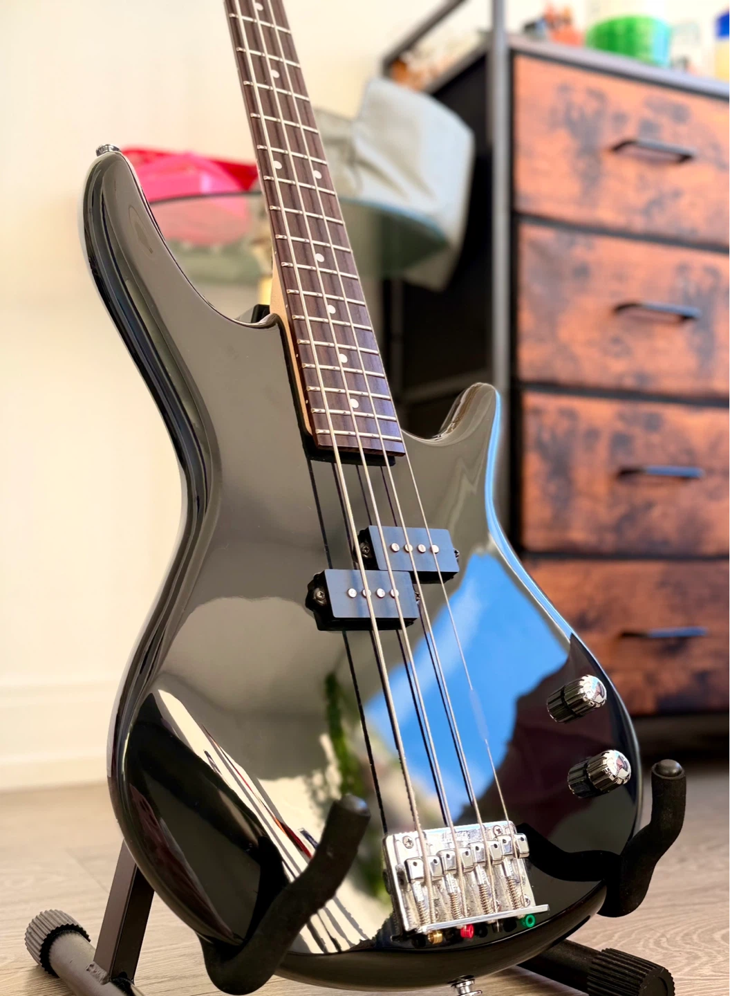 Ibanez Soundgear Bass Guitar + Gig Bag - photo 3