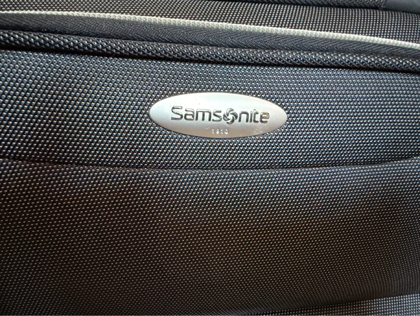 Lucas and Samsonite Luggage Set - photo 2