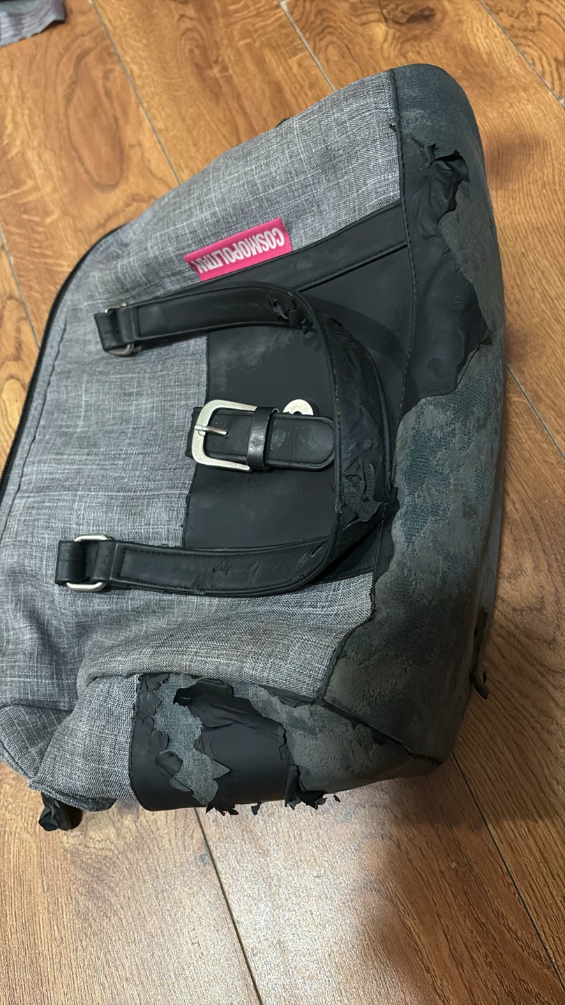 Cosmopolitan Grey & Black Duffle Bag - photo 4