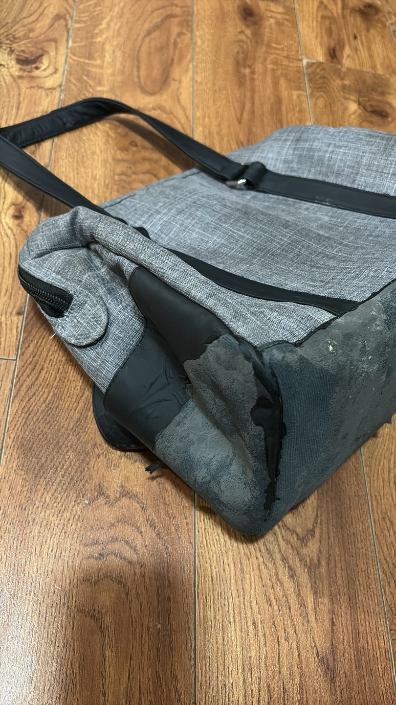Cosmopolitan Grey & Black Duffle Bag - photo 3