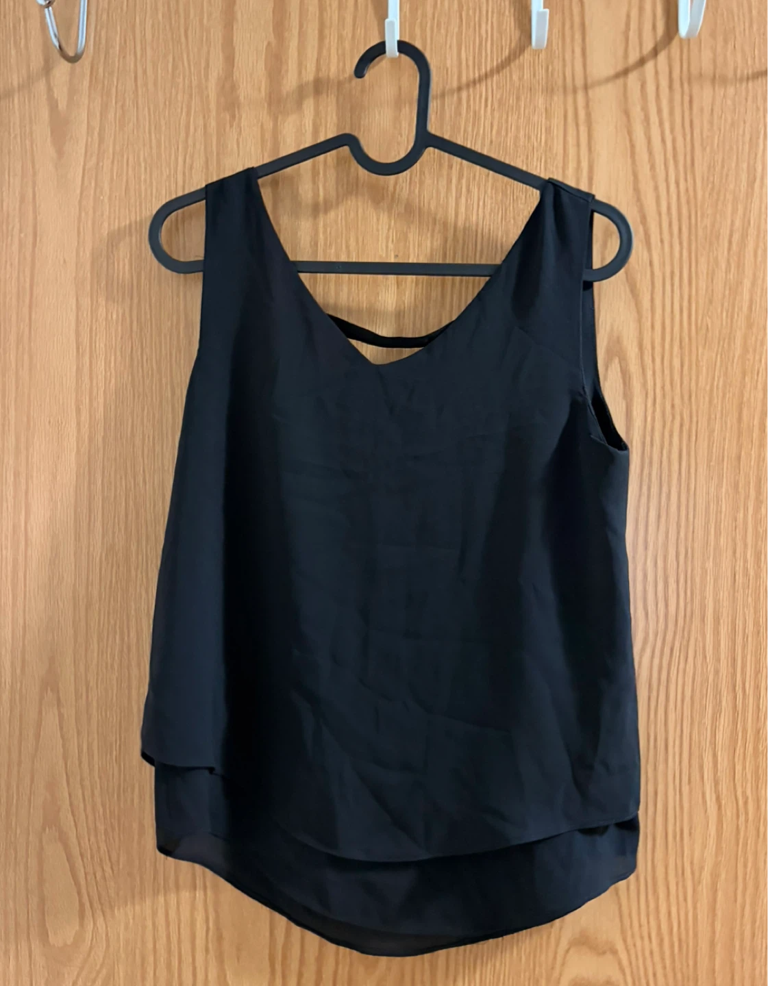 Black sleeveless layered tank top