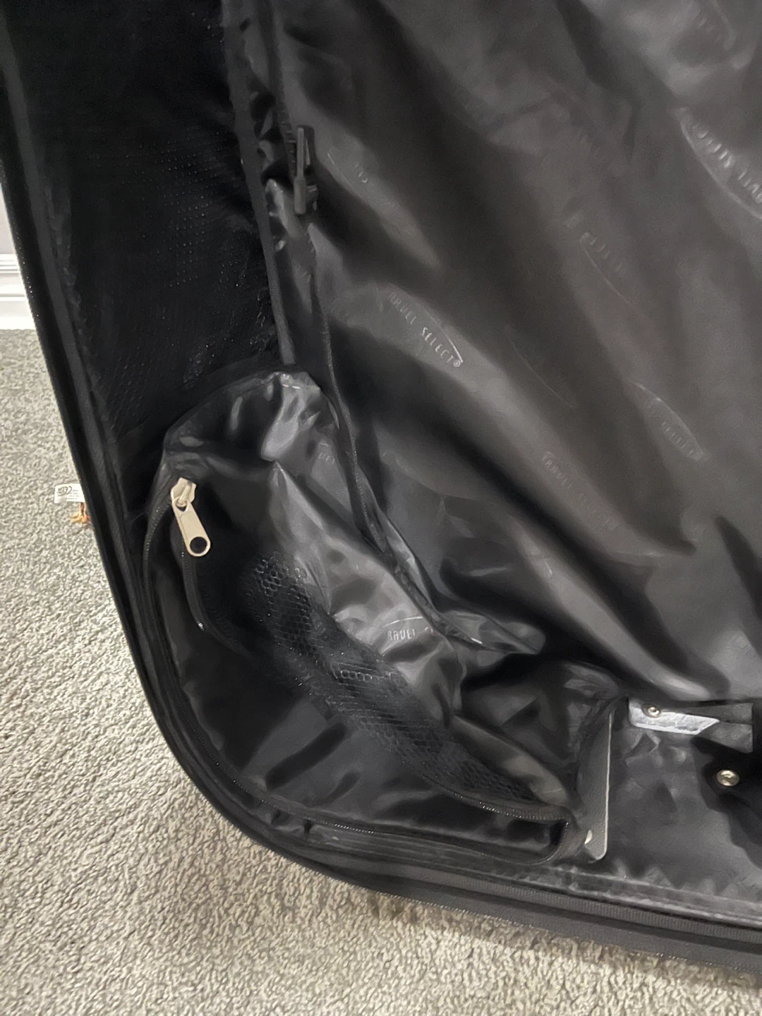 Travel Select Black Suitcase - photo 3