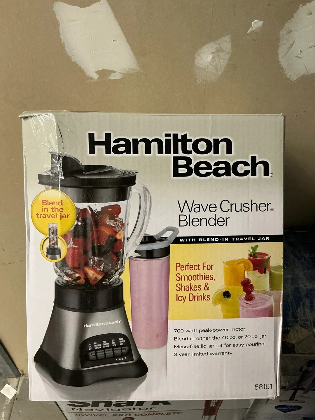 Hamilton Beach Wave Crusher Blender with Travel Jar