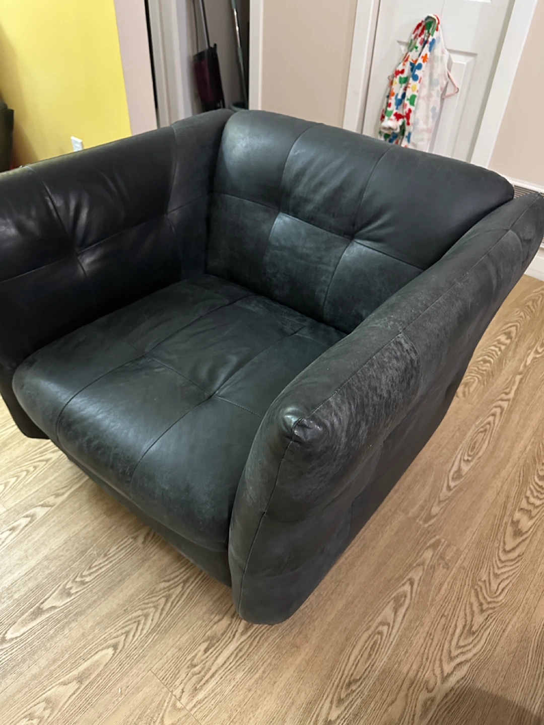Chateau d'Ax Modern MCM Style Leather Lounge Chair (CAN DELIVER) - photo 2