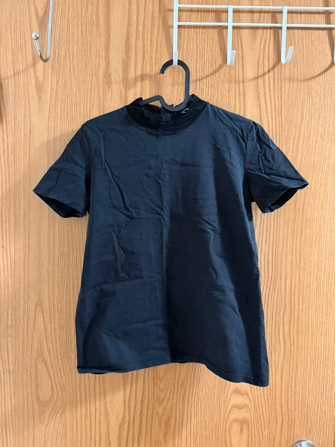 Zara | Black Short-Sleeve Mock Neck T-Shirt