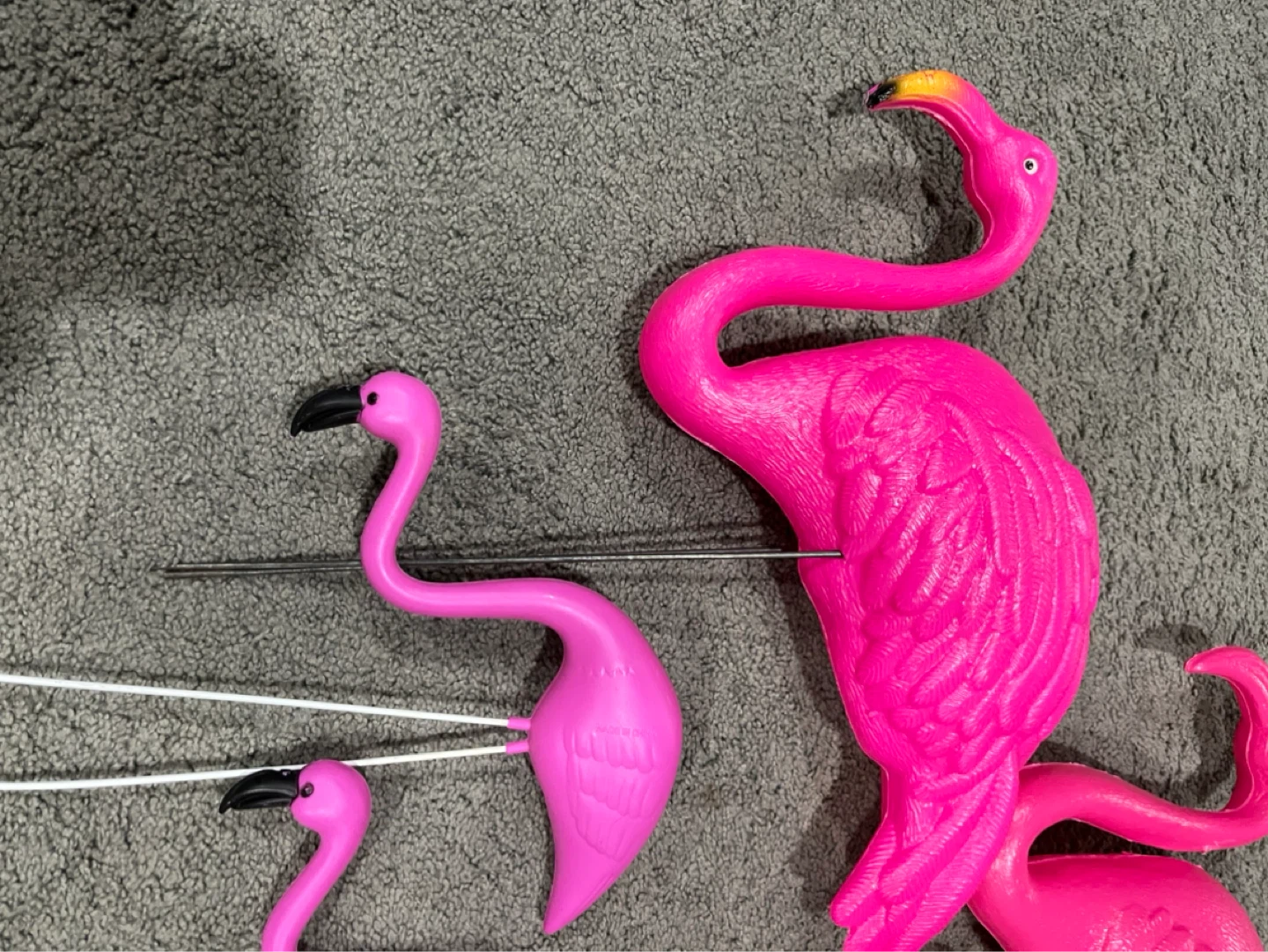 Pink Plastic Flamingo Lawn Ornaments (Set of 5) - photo 3