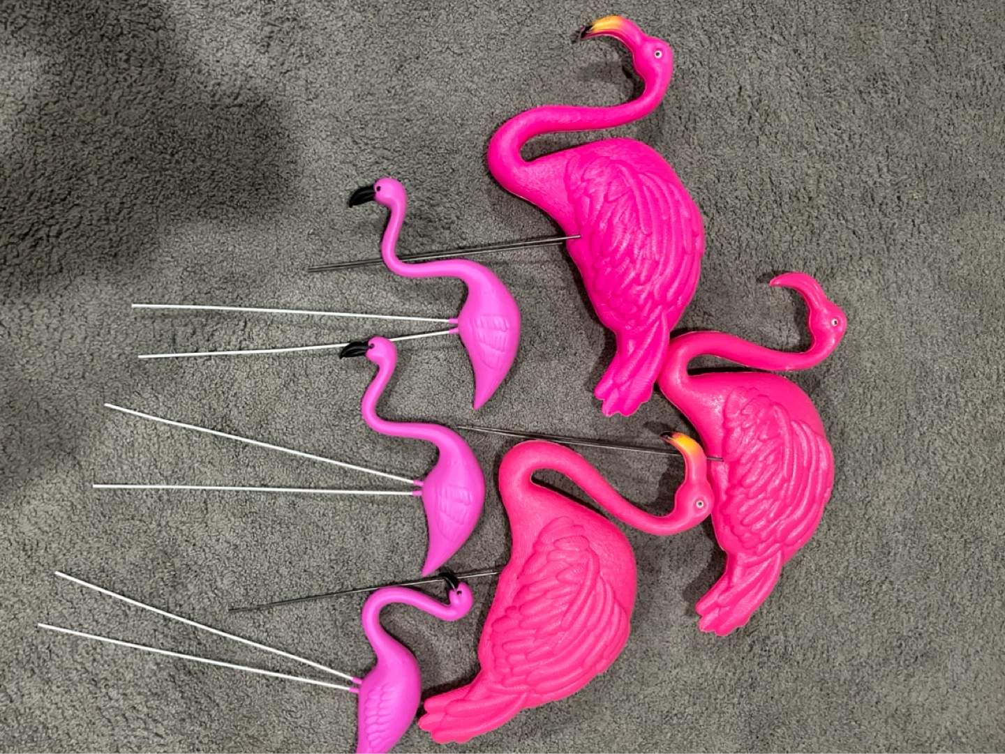 Pink Plastic Flamingo Lawn Ornaments (Set of 5)