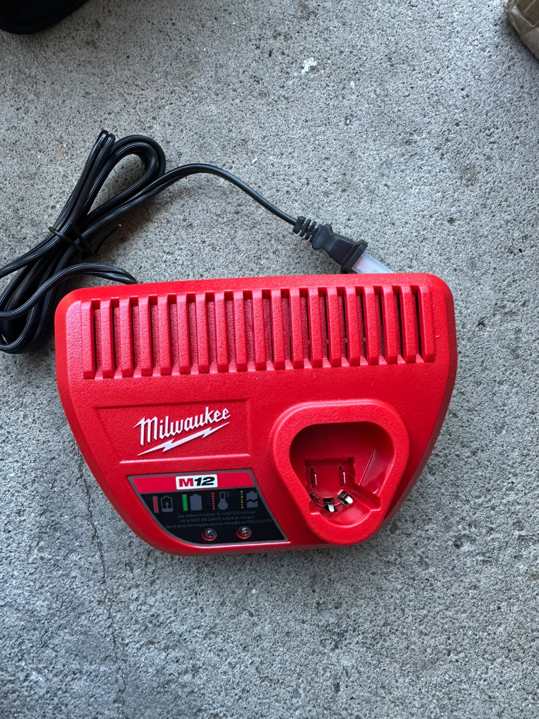 Milwaukee M12 Red Battery Charger