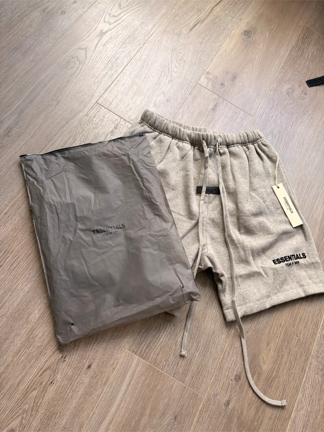 Fear of God Essentials Sweat Shorts - photo 3