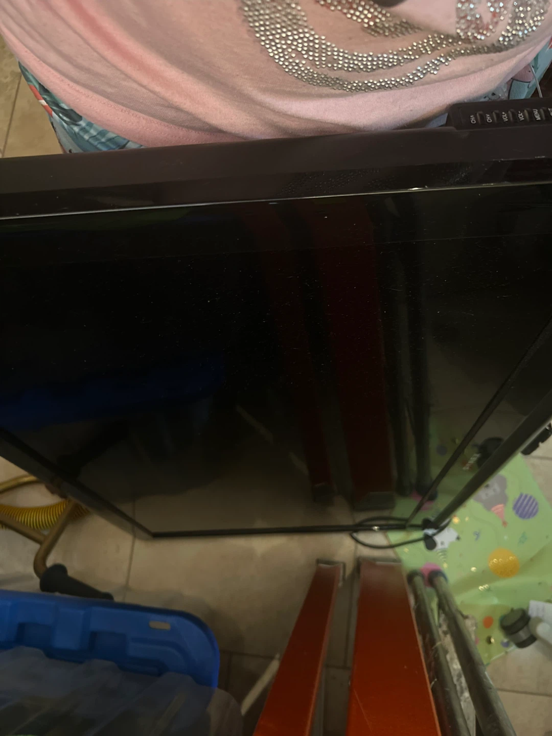 Dynex LCD TV 40 inch